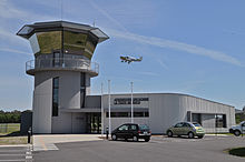 Aérodrome d’Arcachon - La Teste-de-Buch، la tour de controle..jpg