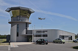 Aérodrome d’Arcachon - La Teste-de-Buch, la tour de controle..jpg