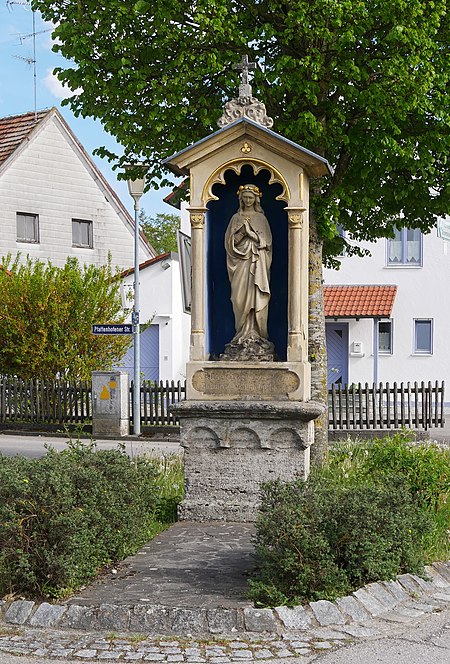 Adelshofen Ringstr Marienmonument 001