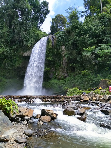 File:Air Terjun Kabupaten Merangin.jpg