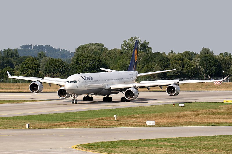 File:Airbus A340-642 Lufthansa D-AIHS (11120460783).jpg