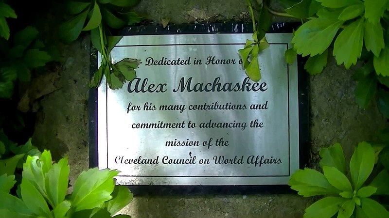 File:Alex Machaskee Tree Plaque in Serbian Cultural Garden by Dan Hanson.jpg