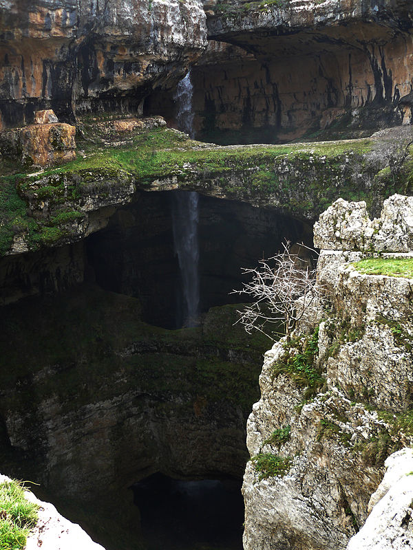 Baatara gorge waterfall