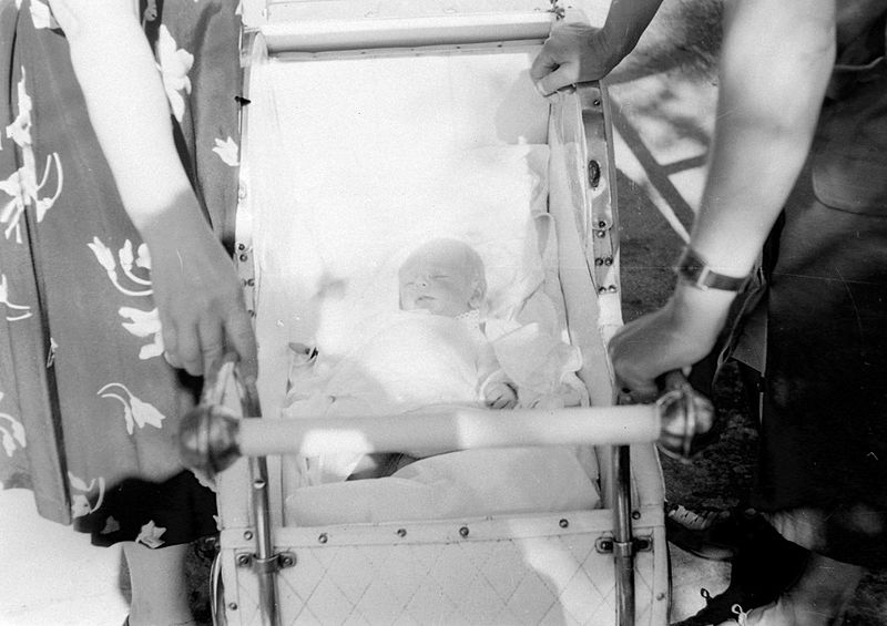 File:Baby carriage, newborn Fortepan 7464.jpg