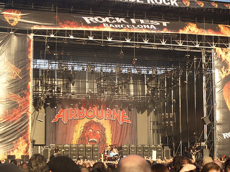 File:Barcelona Rock Festival 2017 - Airbourne.jpg