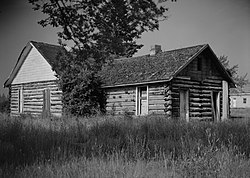 Barracks at Fort Missoula.jpg