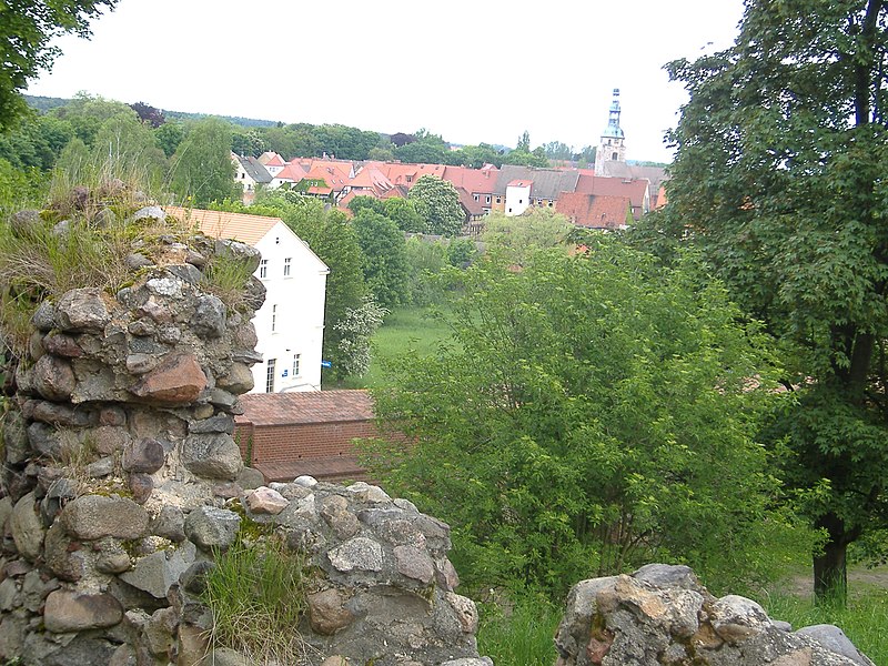 File:Belzig Burg Eisenhardt - panoramio - Gottfried Hoffmann -… (1).jpg