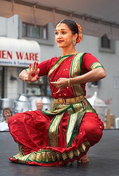 File:Bharatanatyam dancer.jpg