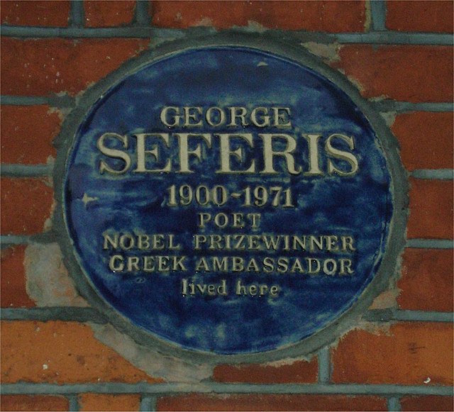Blue plaque at 7 Sloane Avenue, London