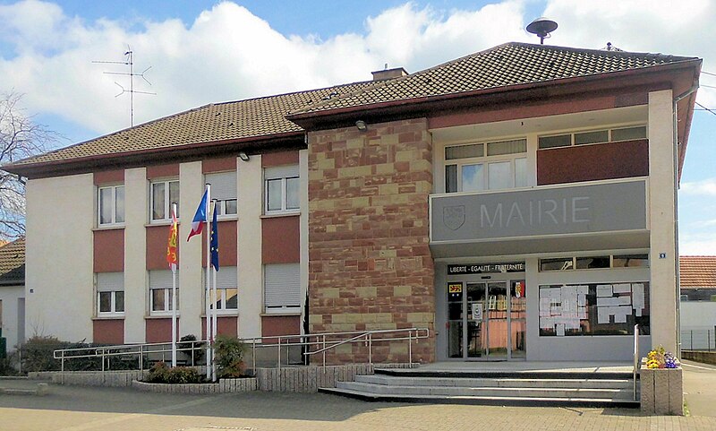 File:Boofzheim, Mairie.jpg