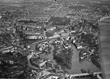 Pre-war aerial view of the city, 1920 Breslau NARA-68155041.jpg