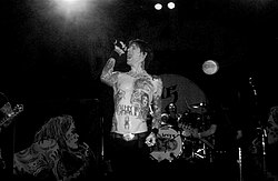 Todd actuando con Buckcherry en 2007