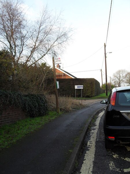 File:Bus stop on the B2177 at North Boarhunt - geograph.org.uk - 1632367.jpg