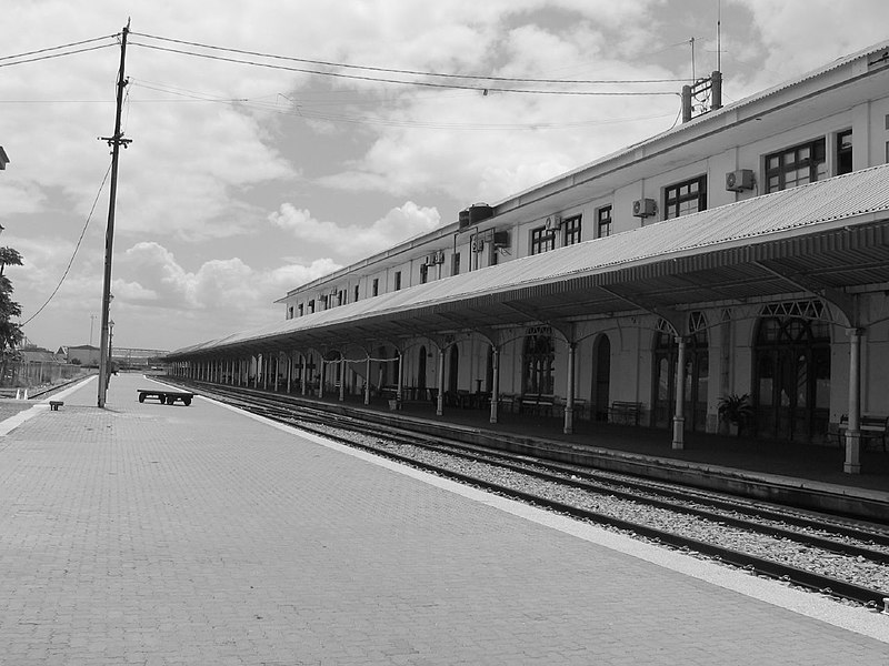 File:CFC Station Maputo.jpg