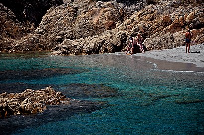 Come arrivare a Cala Liberotto con i mezzi pubblici - Informazioni sul luogo