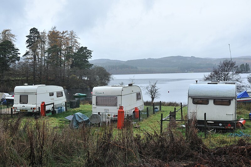 File:Caravans and Innis Errich - geograph.org.uk - 3225583.jpg