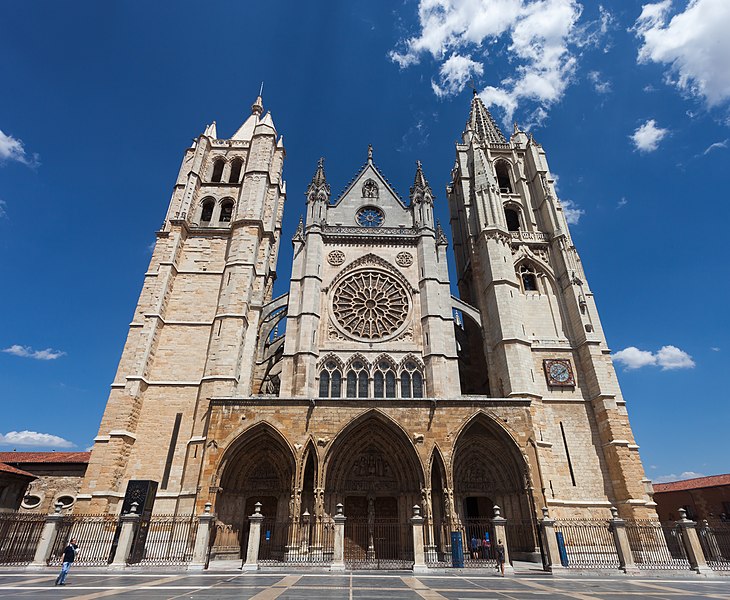 File:Catedral de León. España-45.jpg