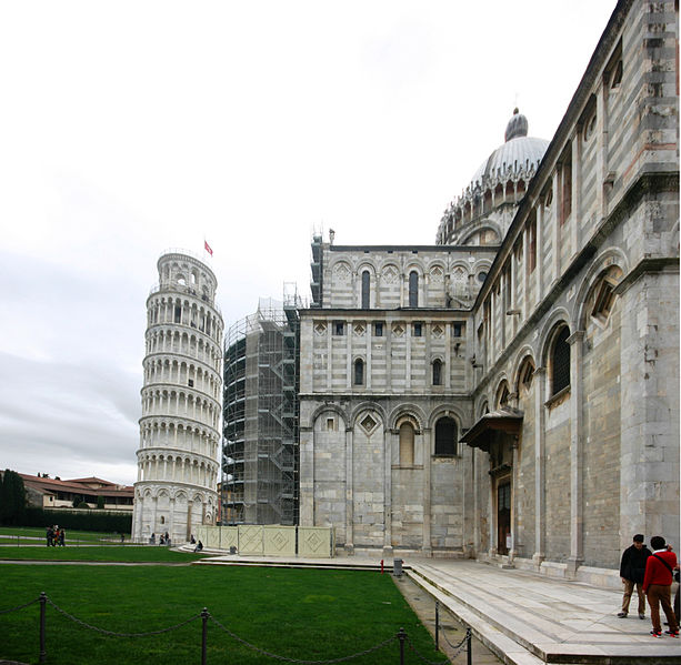 File:Cathedral and Campanary - Pisa 2014 (4).JPG