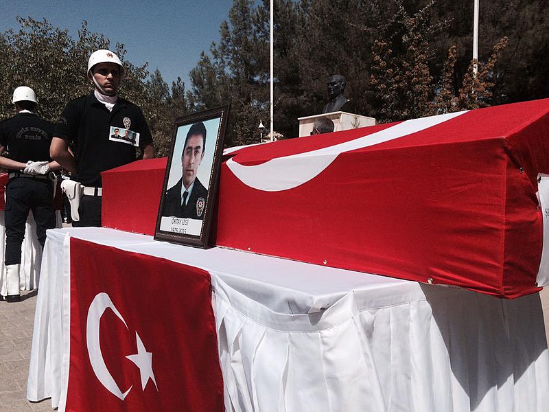 File:Ceremony for Turkish police killed by PKK roadside bomb in Mardin, Sep 16, 2015.jpg