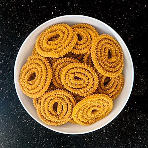 Chakli in a bowl.jpg