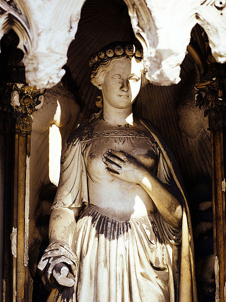 File:Charlotte Canda Memorial (Detail).jpg