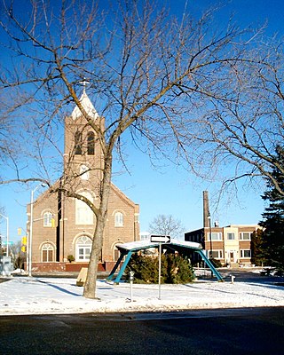 <span class="mw-page-title-main">Connaught Square (Thunder Bay)</span> Municipal park in Thunder Bay, Ontario