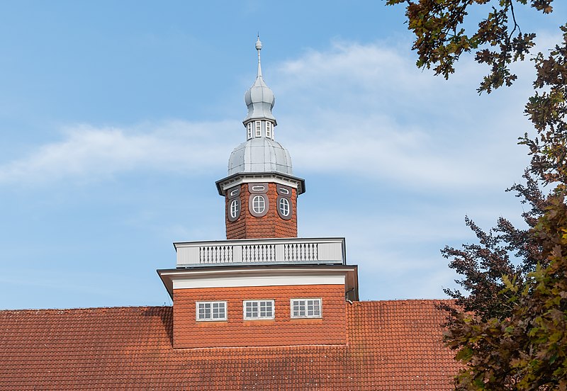 File:Courthouse in Cloppenburg (4).jpg