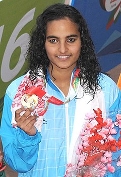 Damini Gowda v kategorii Dámské plavání na 200 m motýl, na 12. jihoasijských hrách-2016, v Guwahati.jpg