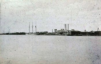 L.N. Dantzler Lumber Company sawmill at Moss Point, Mississippi (1909), courtesy of Special Collections Department, Mississippi State University Libraries Dantzler Lumber Company Sawmill (1909), Moss Point, Mississippi.jpg