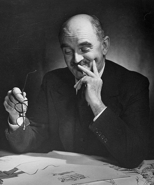 File:David Low (cartoonist) 1947.jpg