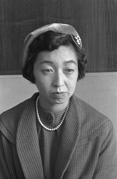 File:Dochter van de Keizer van Japan , Shigeko Higashikuni op Schiphol, Bestanddeelnr 910-7440.jpg