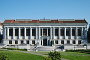 Doe Library, main facade, July 2018