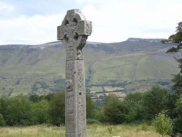 Hochkreuz und National Monument