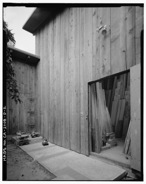 File:Exterior west side wood storage (N) view, facing northeast. - Sam and Alfreda Maloof Compound, Garage and Wood Storage Building, 9553 Highland Avenue, Rancho Cucamonga, San HABS CAL,36-RANCU,3D-2.tif