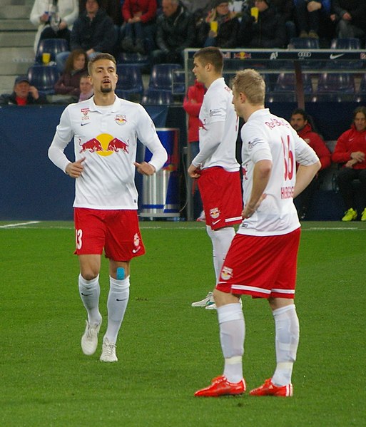 File:FC Red Bull Salzburg SCR Altach (März 2015)" 02.JPG