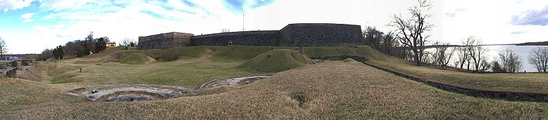 Fort Washington exterior panoramic 2017.jpg