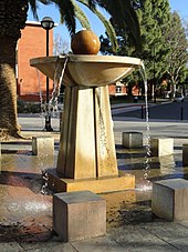 Chavez Fountain marks the intersection of the Paseo de San Carlos and the Paseo de Cesar Chavez. Fountain (San Jose State University) - DSC03933.JPG