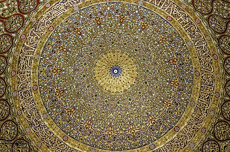 The Dome of the Rock's ceiling. Photographer:Bashar Nayfeh