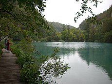 Jezero Gavanovac – pogled prema Slapu Milke Trnine