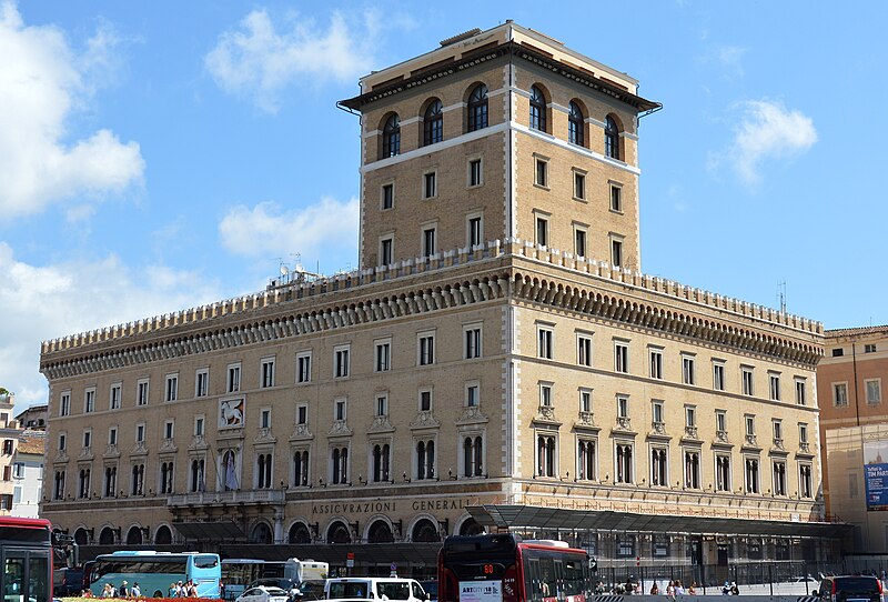 File:Gebäude der Assicurazioni Generali in Rom.jpg