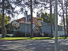 Gehry House - Image01.jpg