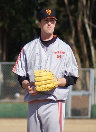 <span class="mw-page-title-main">D. J. Houlton</span> American baseball player (born 1979)