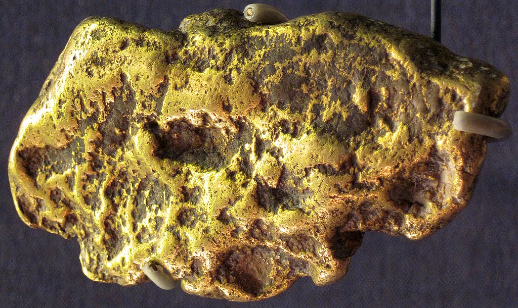 File:Gold dust (placer gold) 1 (16851203639).jpg - Wikimedia Commons