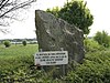 Menhir dit Le Zeupire, en Gozée, cerca de la ruta de Beaumont (M).  Establecimiento de una zona de protección (ZP)