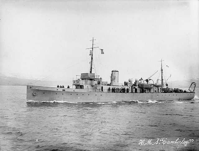 Hunt-class minesweeper HMS Camberley