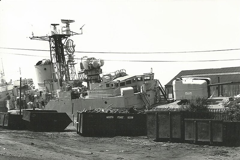 File:HMS Tenby (11114628593).jpg