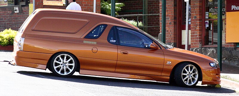 800px-Holden_Sandman.jpg