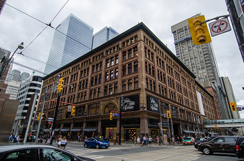 File:Hudson's Bay department store, Toronto, Yonge and Queen (35474972636).jpg