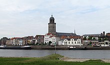 Stadtansicht von Deventer mit der Lebuinuskirche