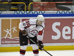 Foto av Yevgeny Gladskikh med den hvite jerseyen i Donetsk